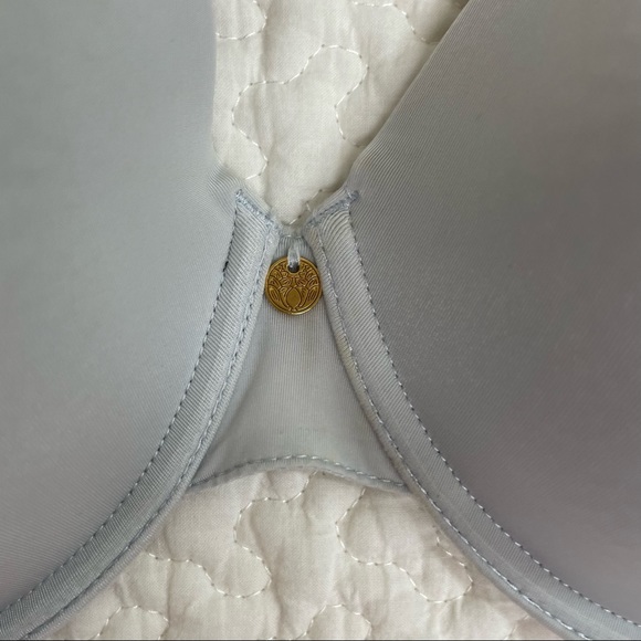 Natori Lightly Lined Underwire Bra - Picture 6 of 11